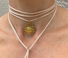 Cargar imagen en el visor de la galería, Gold Sun Choker
