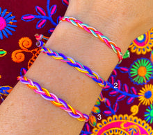 Cargar imagen en el visor de la galería, Beach Vibes Bracelet
